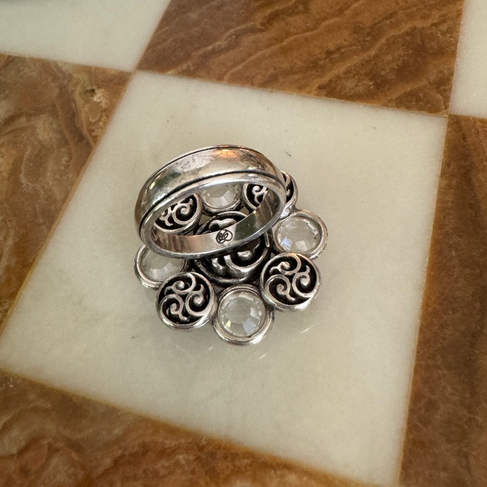 Brighton, Celtic Circle - Picture 3 of 4